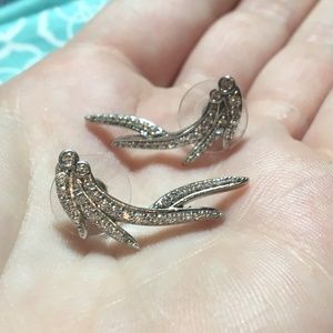 Kendra Scott Daphne Ear Climbers